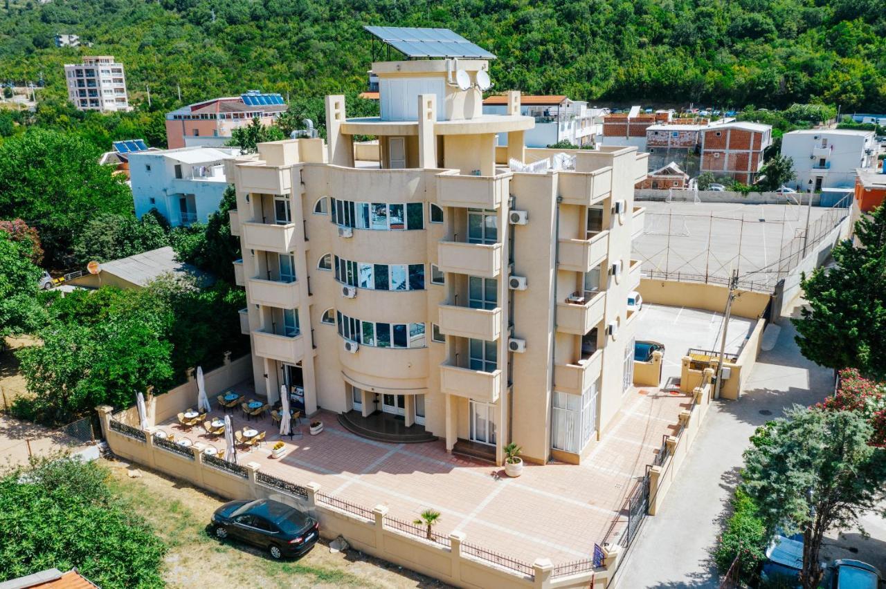 Hotel Dana تْساني المظهر الخارجي الصورة