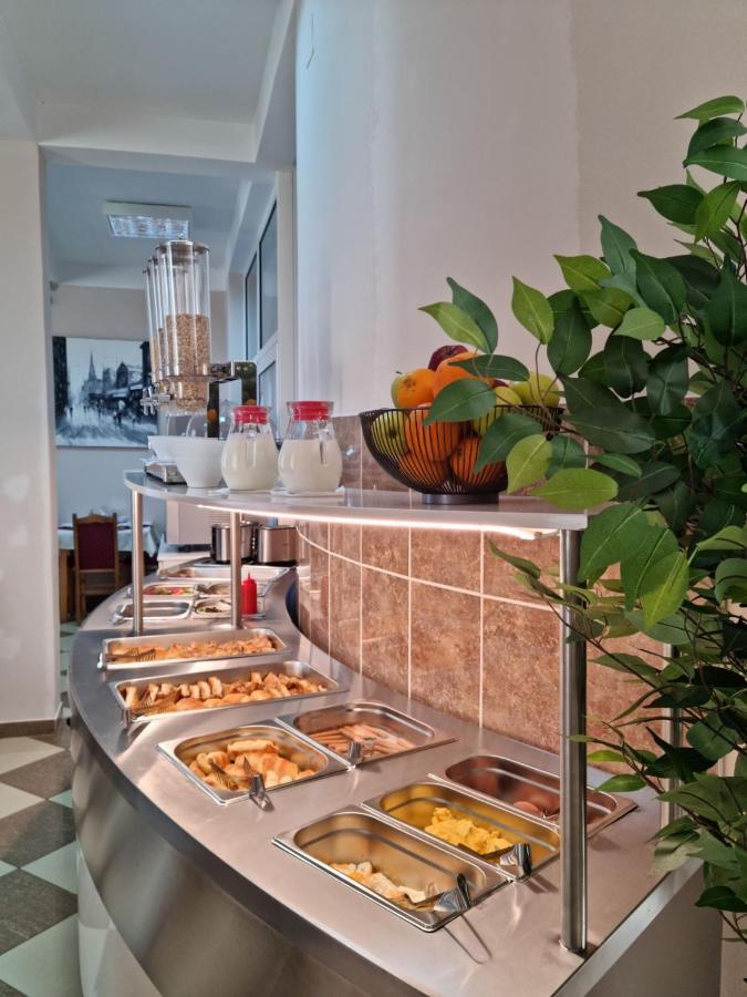 Hotel Dana تْساني المظهر الخارجي الصورة