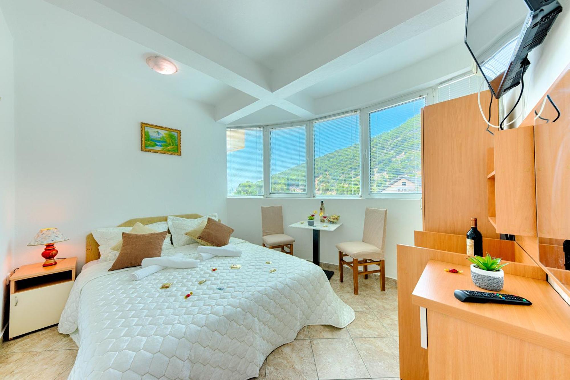 Hotel Dana تْساني المظهر الخارجي الصورة