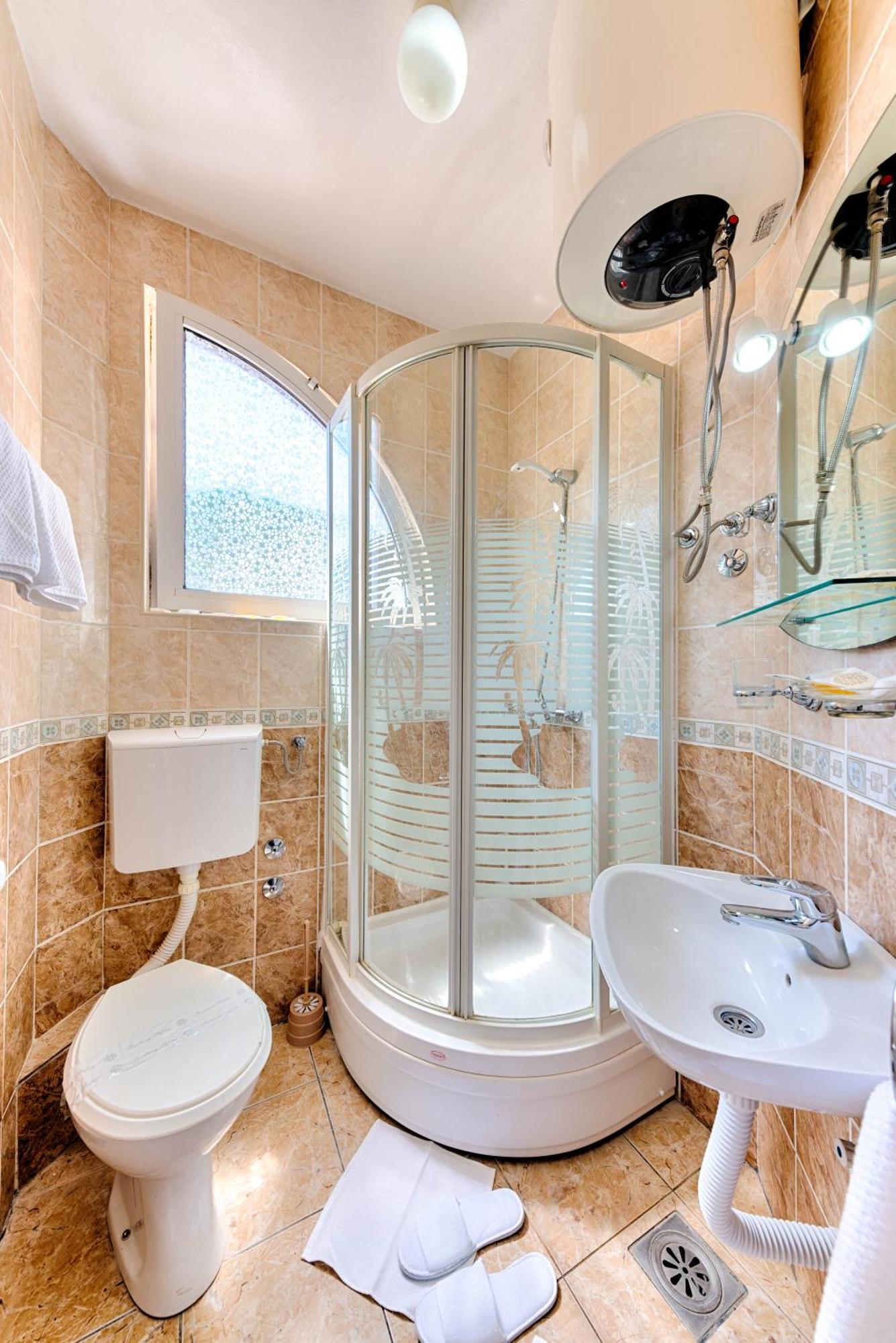 Hotel Dana تْساني المظهر الخارجي الصورة